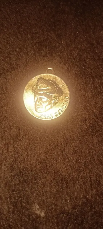 Qadimgi medal . Ancha yil oldingi medal — фото 1