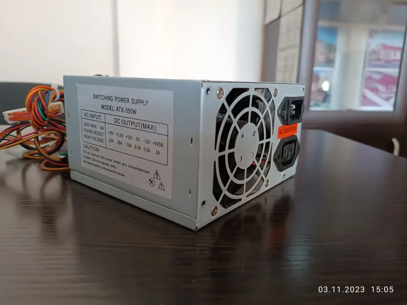 Продам блок питания для компьютера, 2 штуки. Состояние отличное. 3 Продам блок питания для компьютера, 2 штуки. Состояние отличное. 3