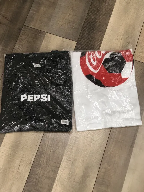 Футболка от PEPSI и COCA-COLA — фото 1