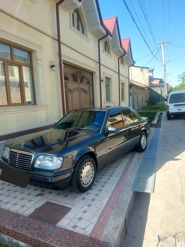 Mercedes-Benz w124 1 Mercedes-Benz w124 1