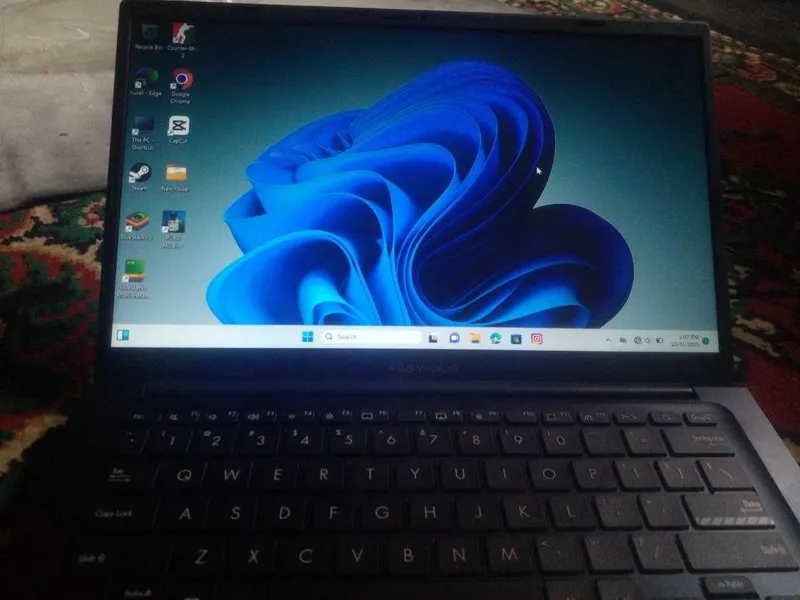 ASUS Vivobook core i3 — фото 1