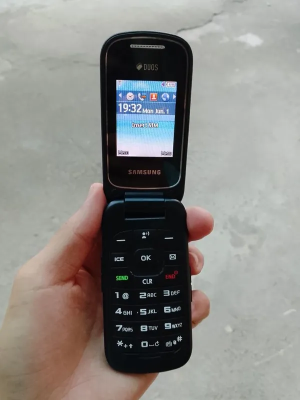 Samsung Gusto 3 Duos 311V optom narxlarda | Verizon emas — фото 2