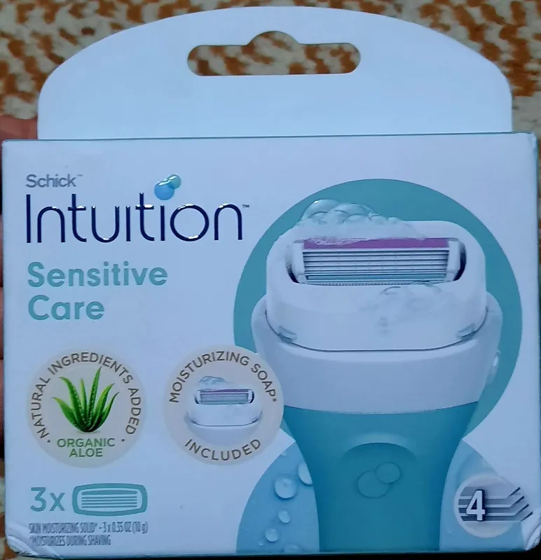 Продаётся Сменные картриджи Schick Intuition Blade, 3 шт. 1 Продаётся Сменные картриджи Schick Intuition Blade, 3 шт. 1