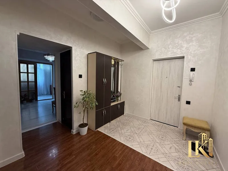 Продаётся просторная 3-комнатная квартира (3/5/9) — фото 1