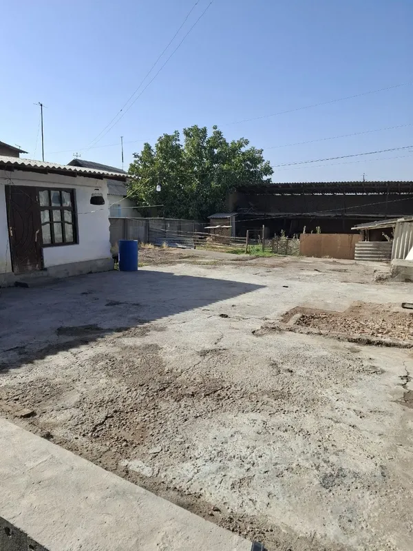 Yer sotiladi narxi 20.000 dollor kelishamiz