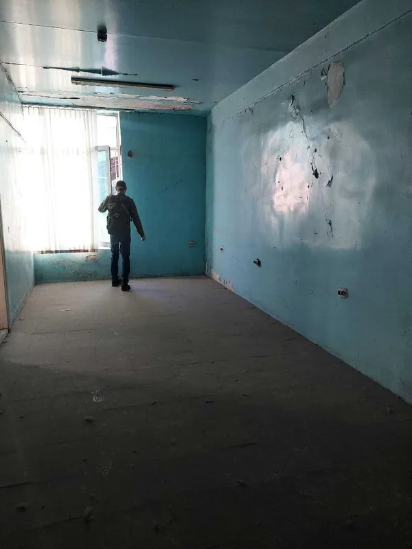 Продаётся помещение.Сергели дехкан базар.Магазин.На 2ом этаже.Кадастр
