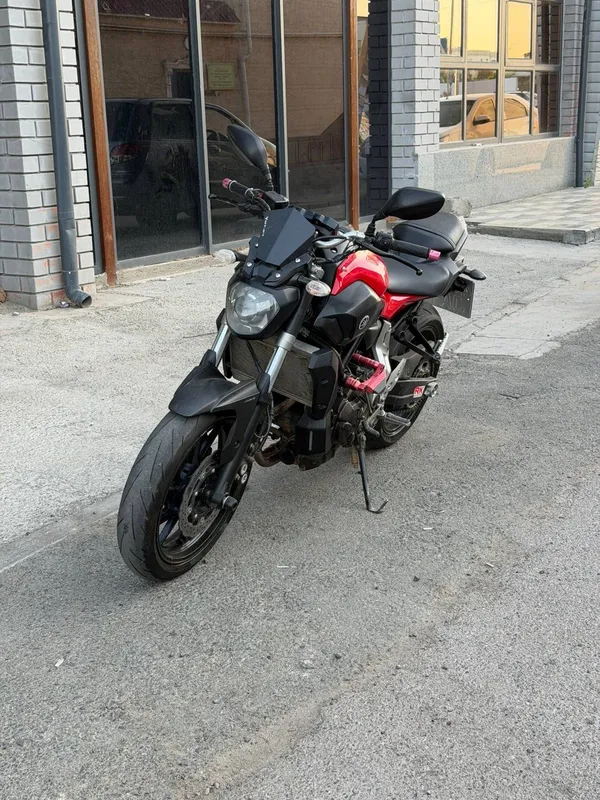 Yamaha mt 07 moto 3