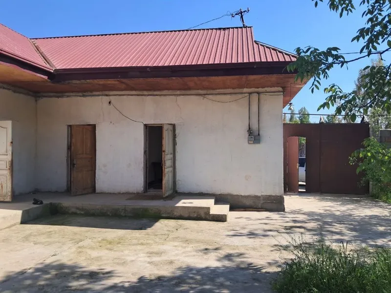 Uy ijaraga qoyiladi