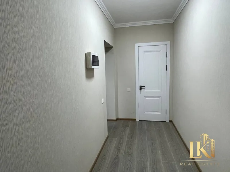 4-комнатная с ремонтом 123 м² в Ж/К «Габус» на ЦУМе (нежилое) — под офис/косметологию/учебный центр 4-комнатная с ремонтом 123 м² в Ж/К «Габус» на ЦУМе (нежилое) — под офис/косметологию/учебный центр