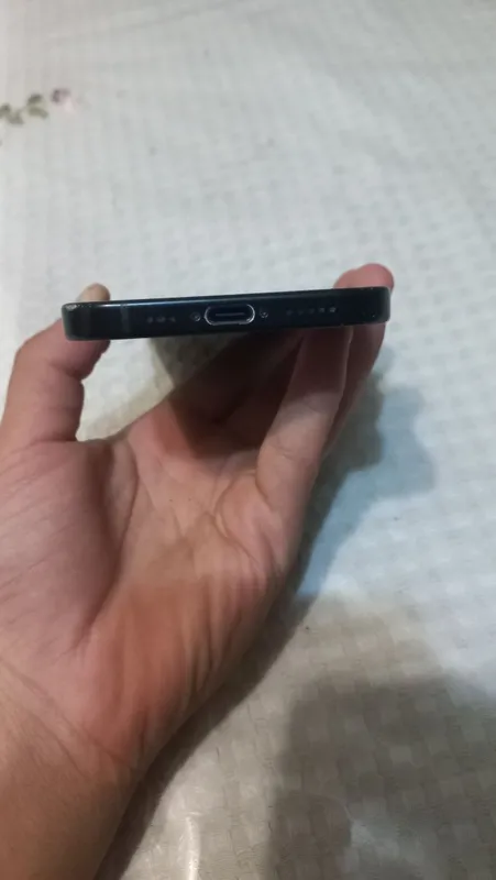 iPhone 15 sotiladi yangi 87 yomks radnoy 4
