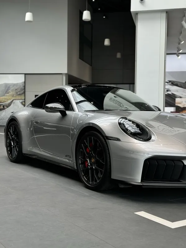 Porsche 911 4GTS