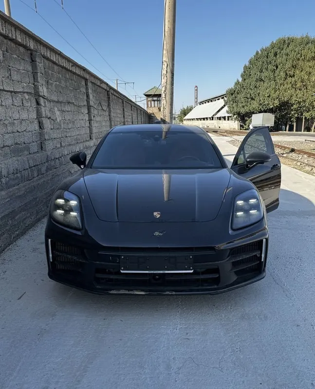 Porsche panamera 4 6 Porsche panamera 4 6