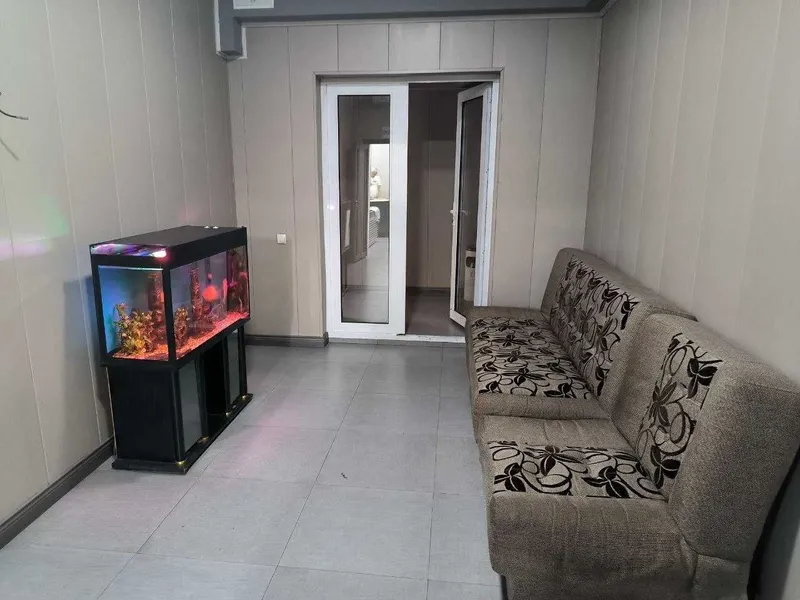 Labzak, Lokomotiv bog'ida ijaraga noturar 18 m2 joy beriladi. — фото 4