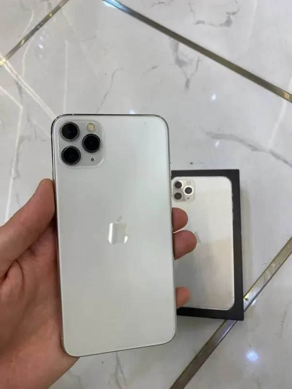 iPhone 11 Pro Max — фото 1