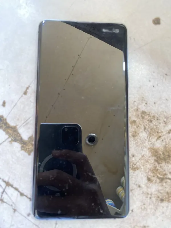Samsung S10+ 256 talik ekrani kuygan