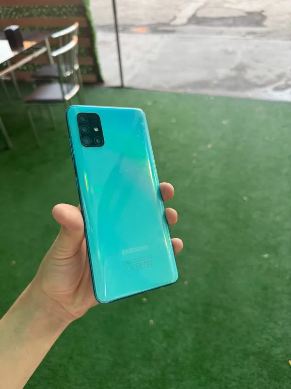 Samsung galaxy a51 4