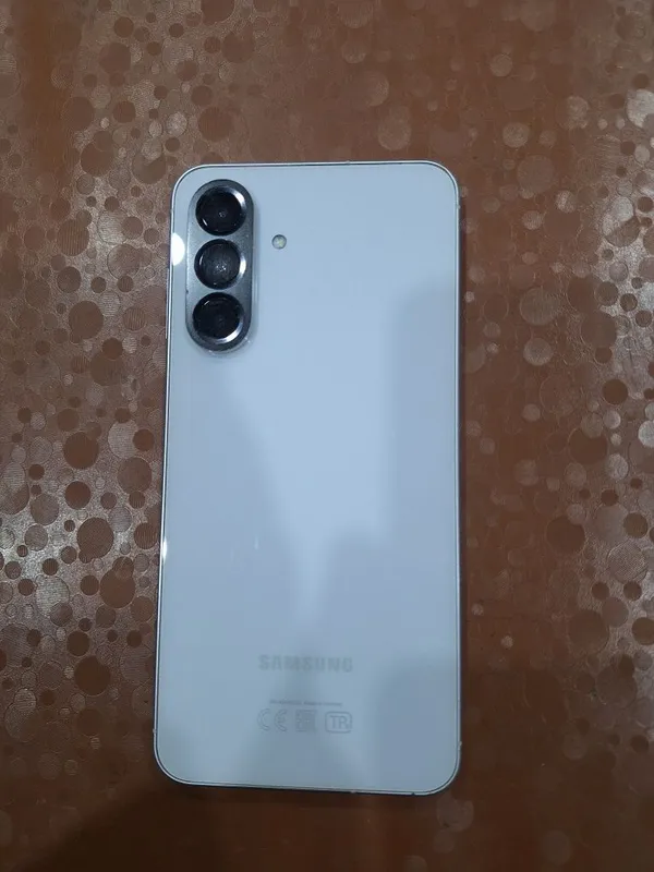 Продам новый Samsung a56 ..8/256 Продам новый Samsung a56 ..8/256
