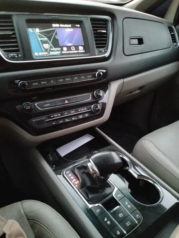 Kia karnival 2019 yil eng fuli 2 Kia karnival 2019 yil eng fuli 2