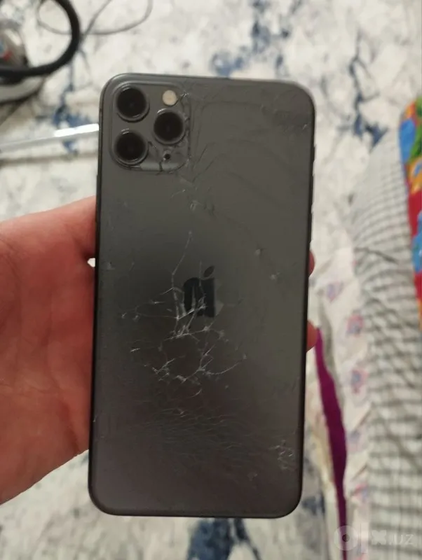 iPhone 11 Pro Max, есть коробка 2 iPhone 11 Pro Max, есть коробка 2