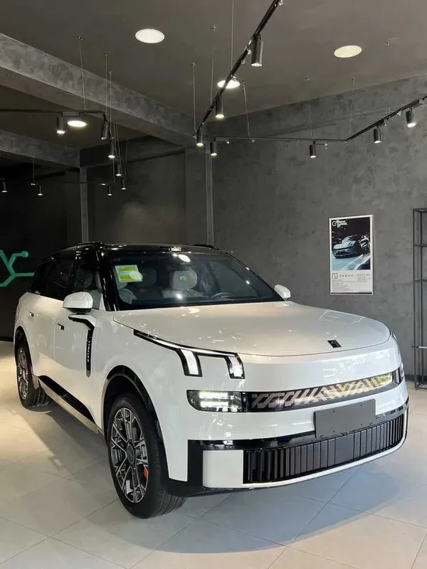 Lynk&Co 2 T наличными и халяльная рассрочка 1 Lynk&Co 2 T наличными и халяльная рассрочка 1