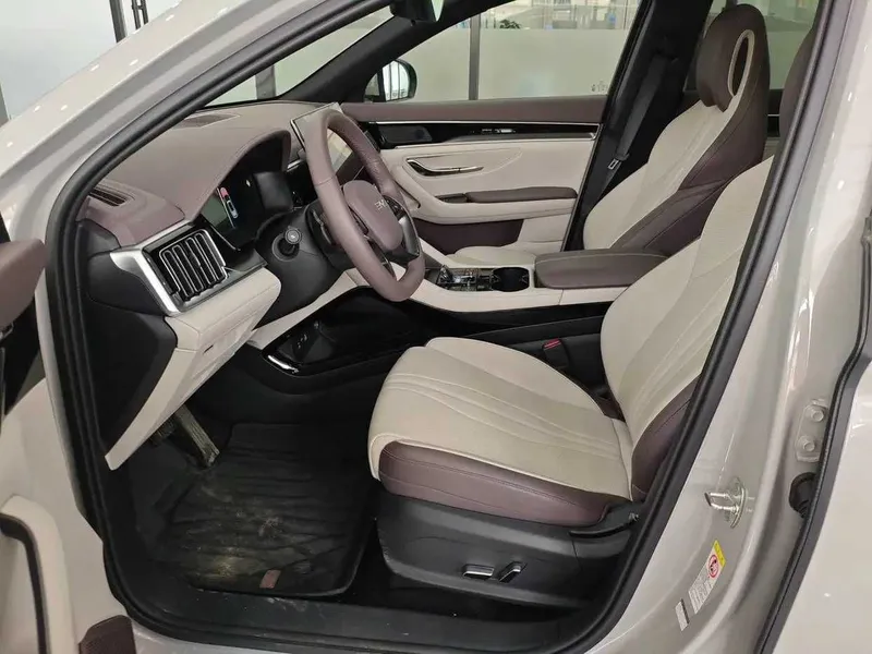 BYD Song Plus EV Champion 605 Flagship — фото 4