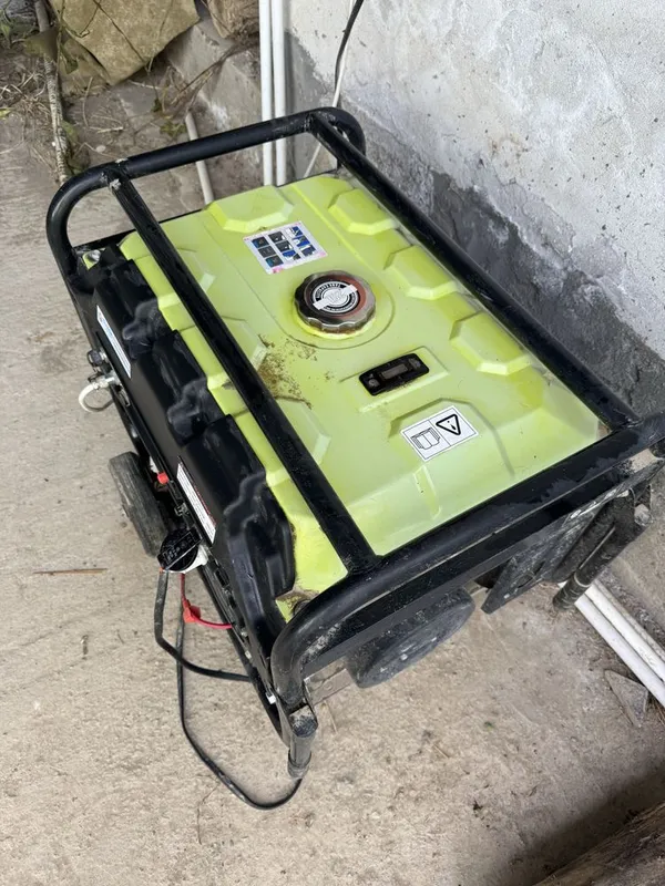 Benzinli generator sotiladi — CLASSIC CLM13000UZ-ATS + ATS blok — фото 2