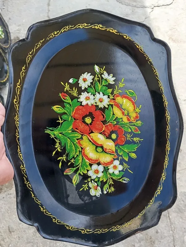 Продаются подносы,состояние отличное