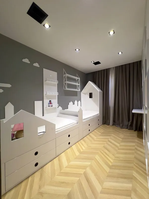 4 xonali kvartira, 70 m2, Yakkasaroy 5