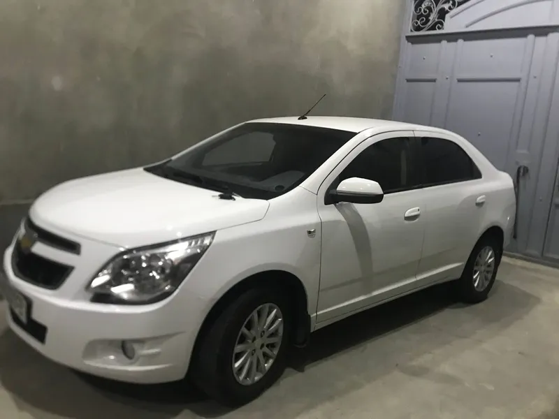 Chevrolet Cobalt avtomat — фото 2