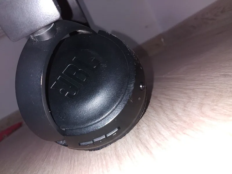 Наушник JBL ,Зарядь Держит Хорошо — фото 3