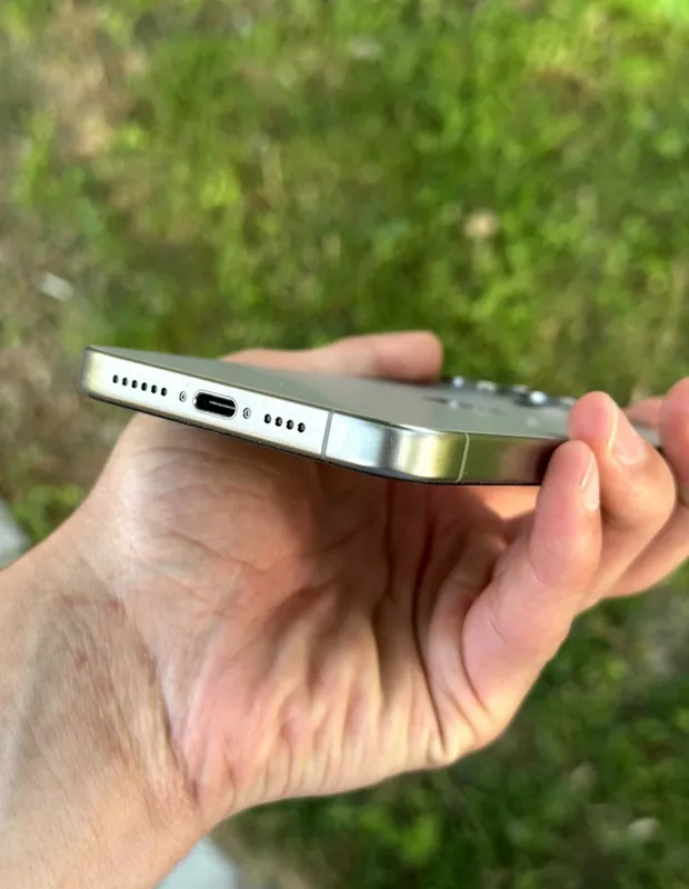 iPhone 15 Pro Max 256Gb dual simkarta — фото 4