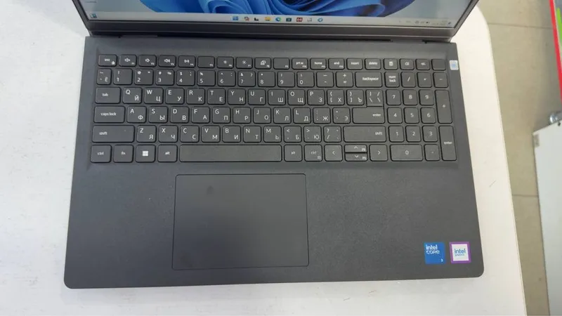 Dell core i3-14 avlod DDR5 8/512GB ssd holati ideal — фото 1