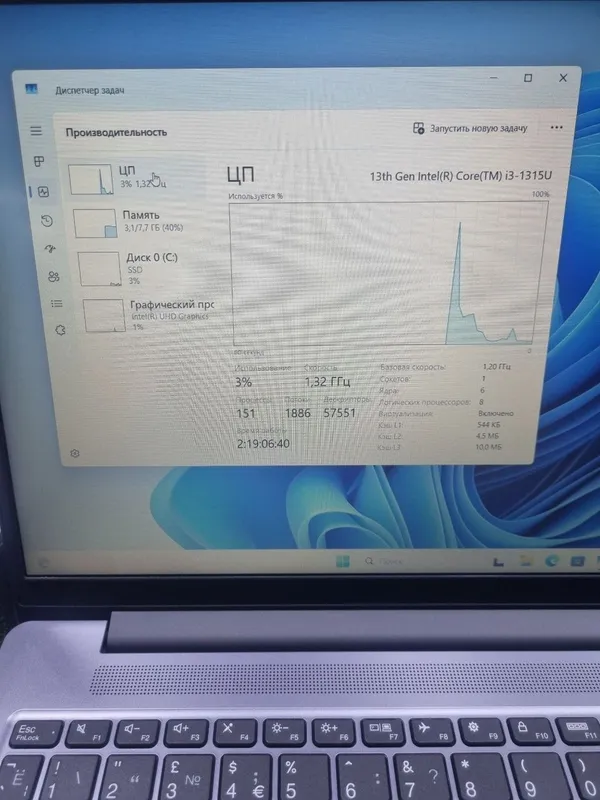 Lenovo noutbuk Celeron 8GB RAM 128GB SSD deyarli yangi karobka hujjat — фото 2