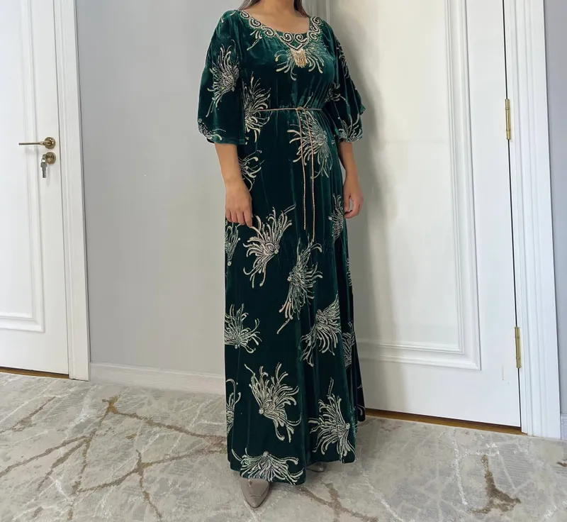 Национальное платье