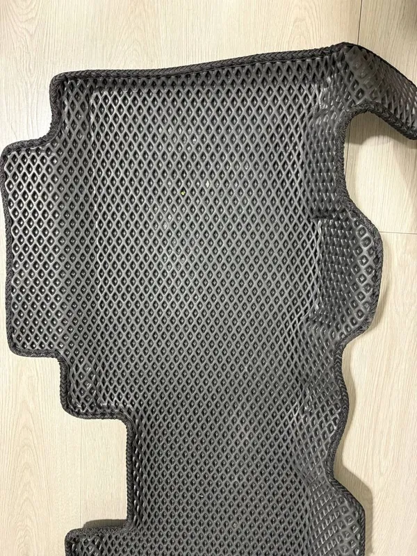EVA полики (коврики) на Chevrolet Captiva 4 — почти новы 3 EVA полики (коврики) на Chevrolet Captiva 4 — почти новы 3