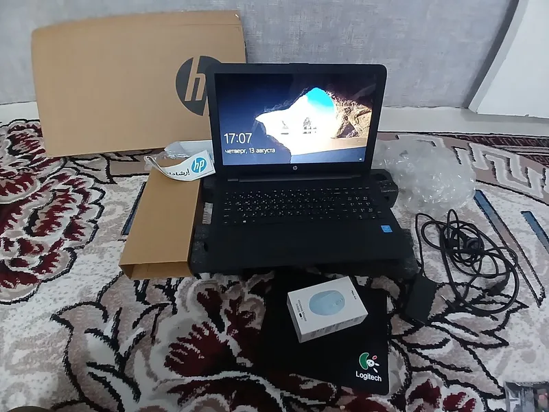 Nootbook hp deyarli yani 2 Nootbook hp deyarli yani 2