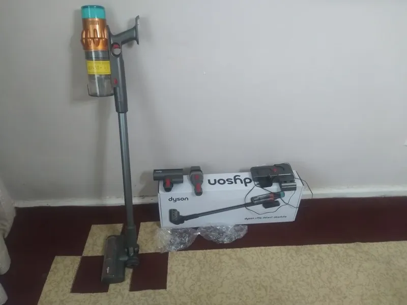 Пылесос Dyson v15s б/у — фото 2