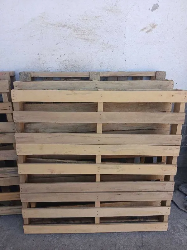 Продаются деревянные поддоны б/у с размерами 105х105х10 см 2 Продаются деревянные поддоны б/у с размерами 105х105х10 см 2