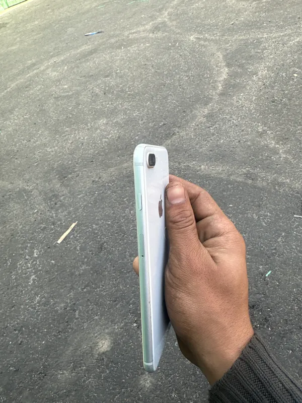iphone 8 plus 64gb narxi 1 mln aybi yo’q umuman 3