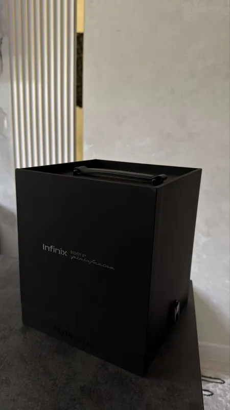 Infinix 60 ultra Pininfarina — фото 2