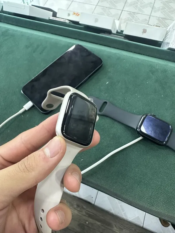 Apple watch 8/45 4 Apple watch 8/45 4