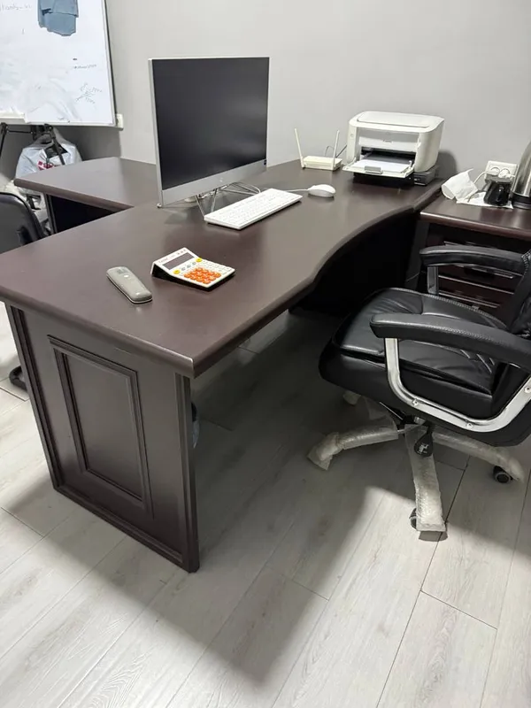 Ofis mebellari srochni sotiladi, komplekt yoki aloxida sotiladi. 2 Ofis mebellari srochni sotiladi, komplekt yoki aloxida sotiladi. 2