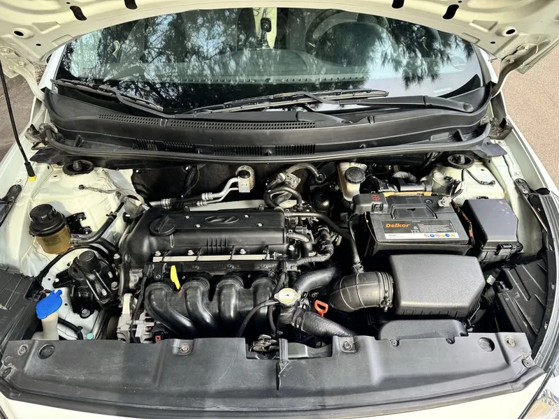 Hyundai Accent 1.4 5 Hyundai Accent 1.4 5
