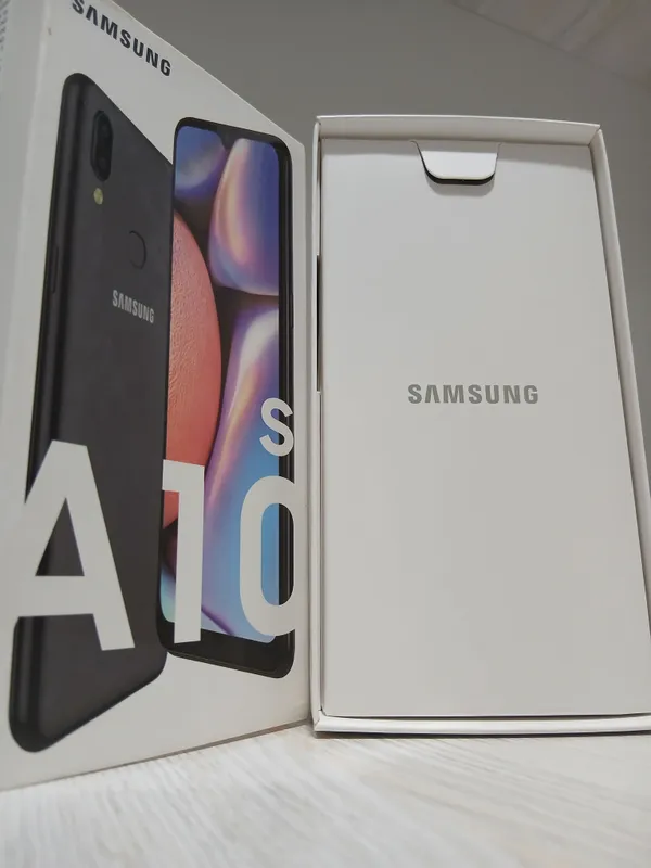 Samsung A 10s — фото 2