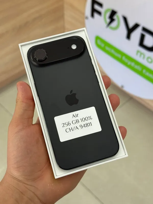 IPhone Air. .