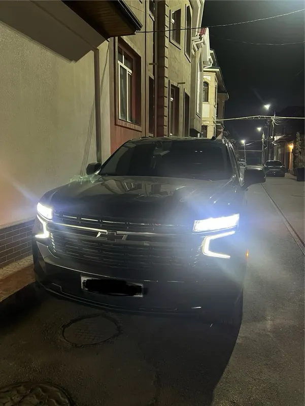Chevrolet Tahoe 2