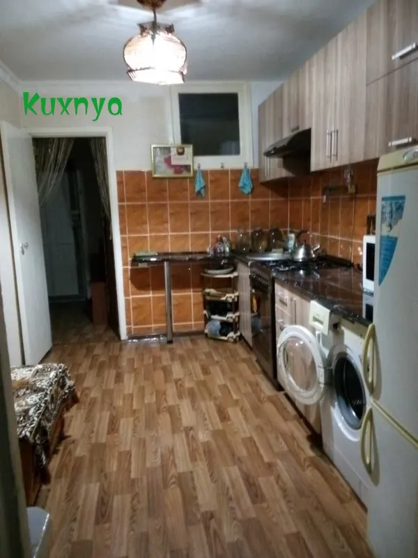 В районе ХАКИМИЯТА продается 2-х комнатная квартира!!! 6