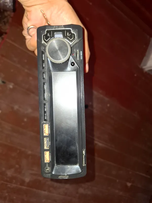 Магнитола Pioneer 1 Магнитола Pioneer 1