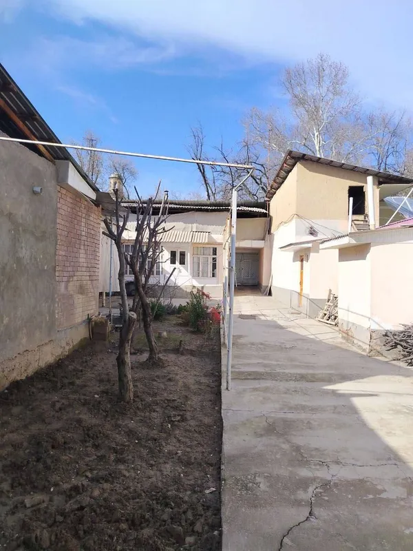 Продается участок 5,25сот Махалля Бешкапа Фасад 15 метров Ориентир 2