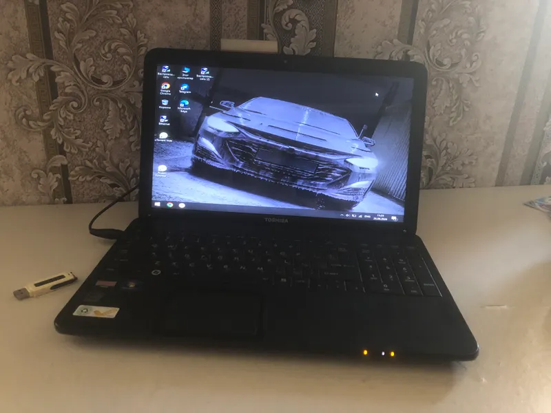 Toshiba 2 Toshiba 2